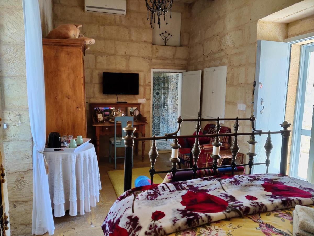 Bed and Breakfast The Garden Gate Sannat Екстер'єр фото
