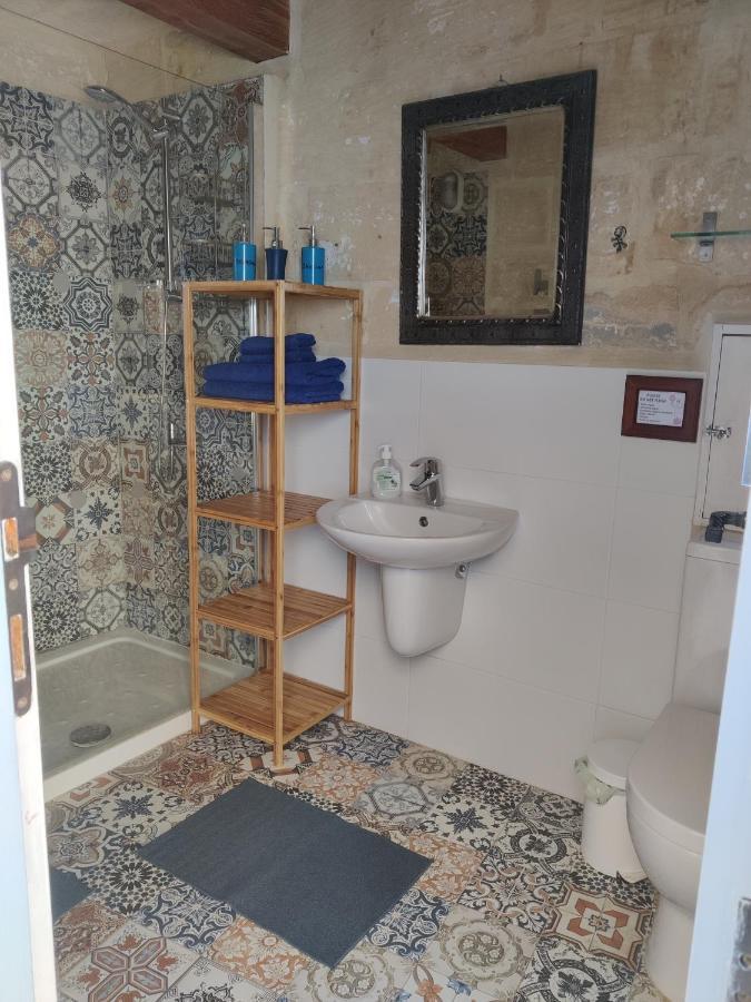 Bed and Breakfast The Garden Gate Sannat Екстер'єр фото