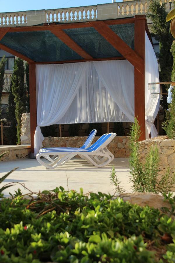Bed and Breakfast The Garden Gate Sannat Екстер'єр фото
